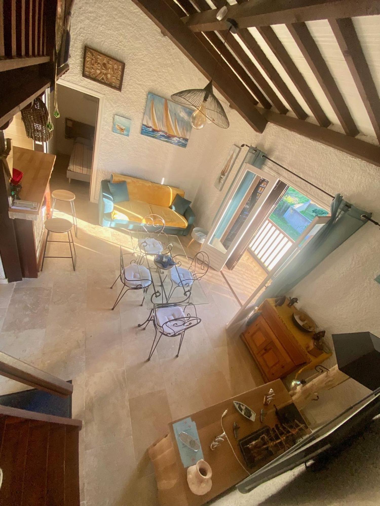 Tres Bel Appartement Les Pieds Dans L'Eau Appietto Exteriör bild